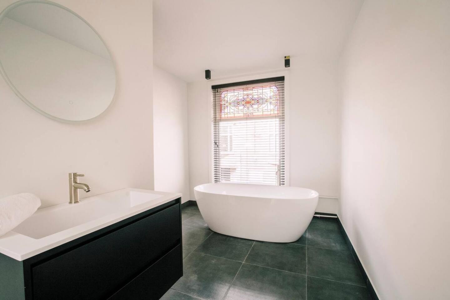 Stadsvilla Tilburg 3 luxe kamers met tuin Anna Paulowna Esterno foto